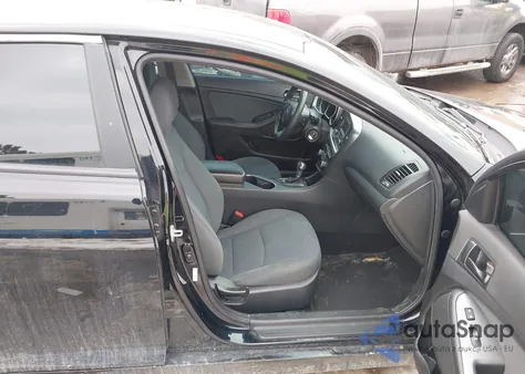 2015 Kia Optima Lx z USA, uszkodzony, nr VIN 5XXGM4A74FG472067